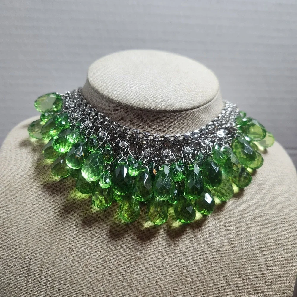 Scaasi Green Crystal Bib Necklace‎ Silver Tone Rhinestone Statement